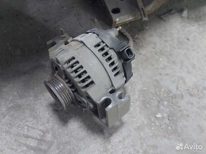 Cadilac sts генератор