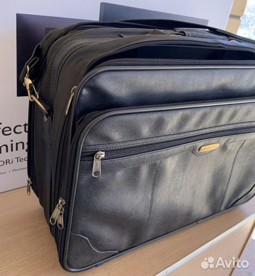 Сумка- чемодан Stentor