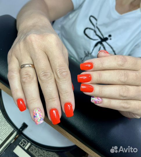 Маникюр, педикюр, наращивание ногтей