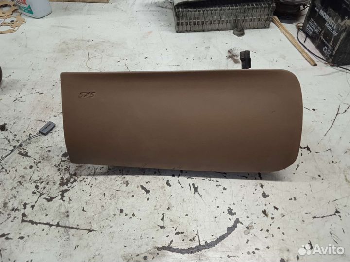 Подушка безопасности пассажира Ford Explorer 2