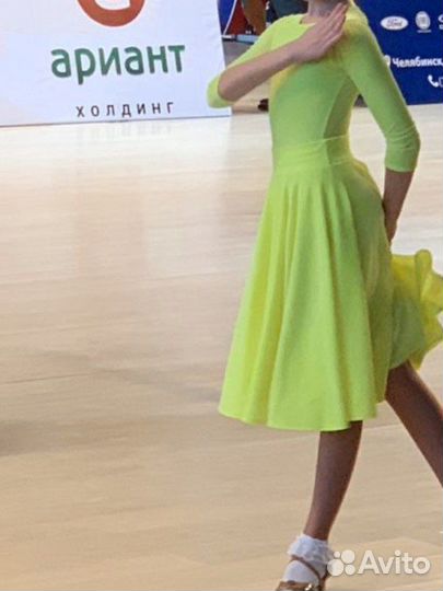 Платье для бальных танцев