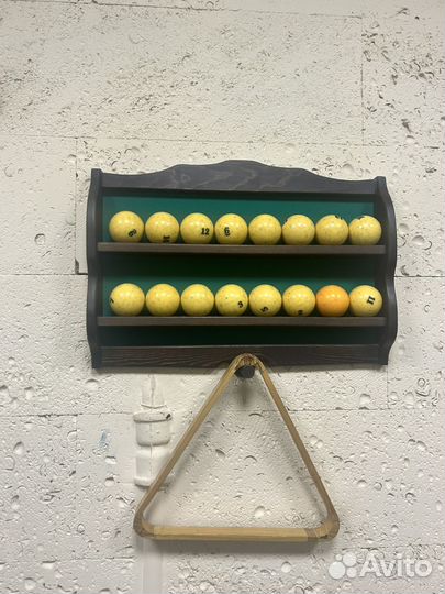 Бильярдный стол