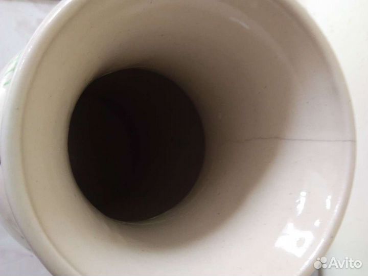 Вазы и кувшины