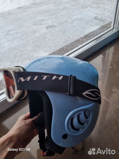 Горнолыжный шлем