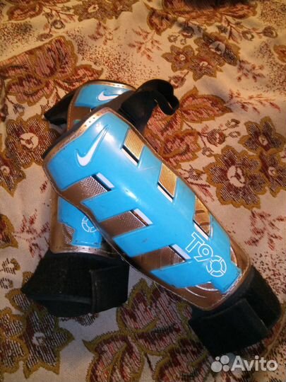 Щитки футбольные nike