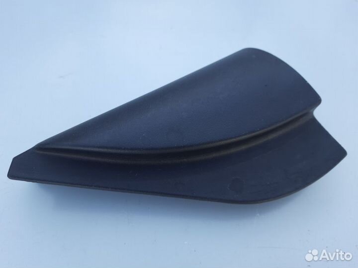 Крышка зеркала внутреняя правая Ford Fusion