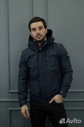 Демисезонная куртка