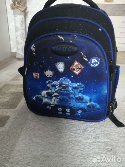 Рюкзак школьный с анатомической спинкой