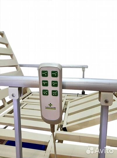 Медицинская кровать функциональная