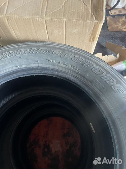 Bridgestone Dueler H/T 215/60 R17