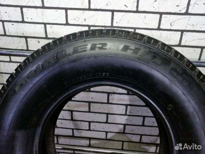 Bridgestone Dueler H/T D689 235/75 R15 105S