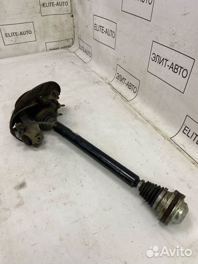 Кулак привод передний левый Audi A3 8P 2010