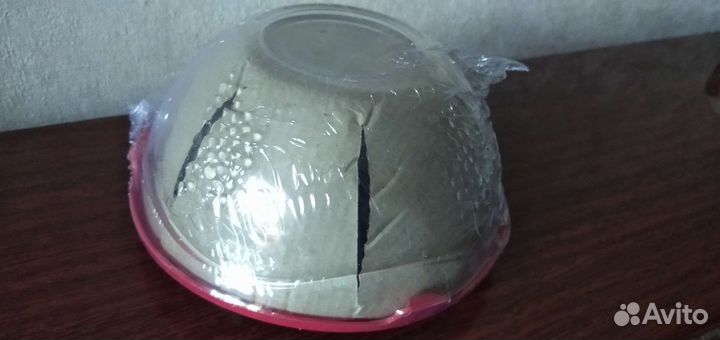 Набор мисок с крышкой из ажурного стекла