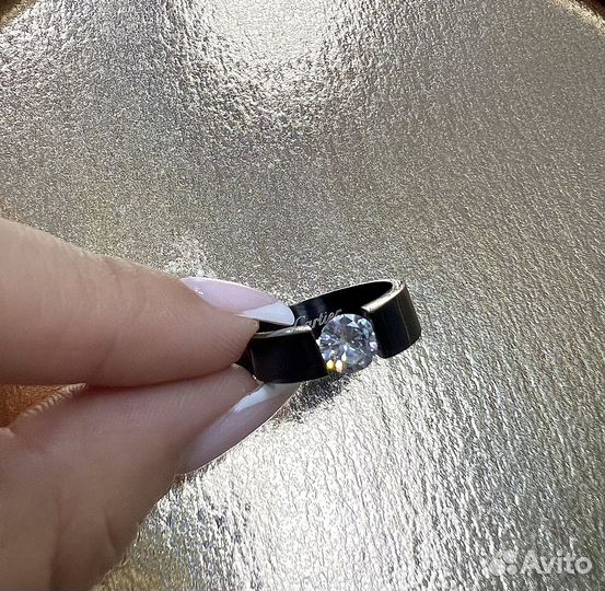 Cartier кольцо с цирконом