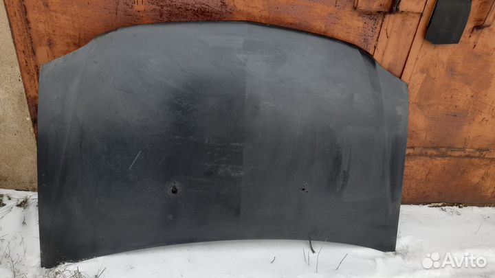 Капот на renault logan 1