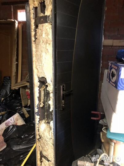 Дверь входная для дома