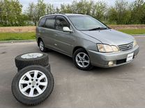 Toyota Gaia 2.0 AT, 1999, 420 000 км, с пробегом, цена 550 000 руб.