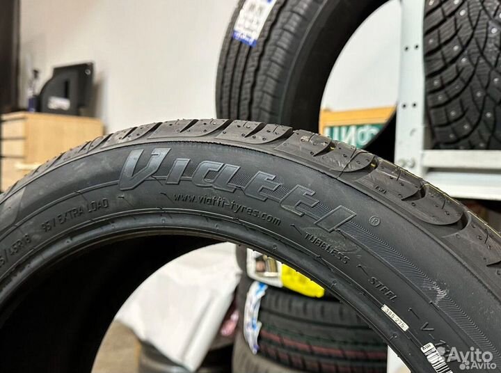 Viatti Strada Asimmetrico 215/55 R17