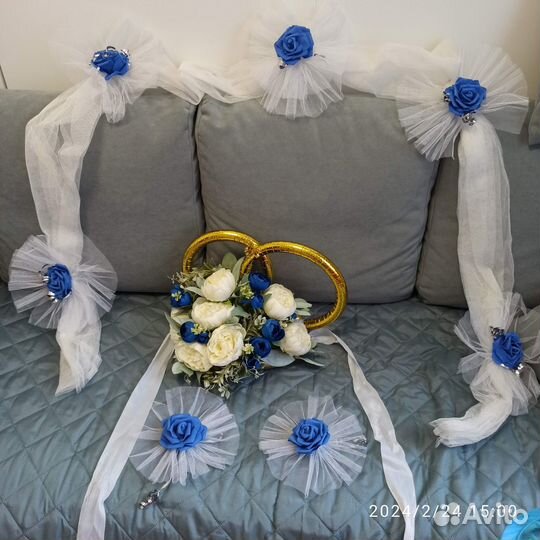 Свадебное украшение на машину