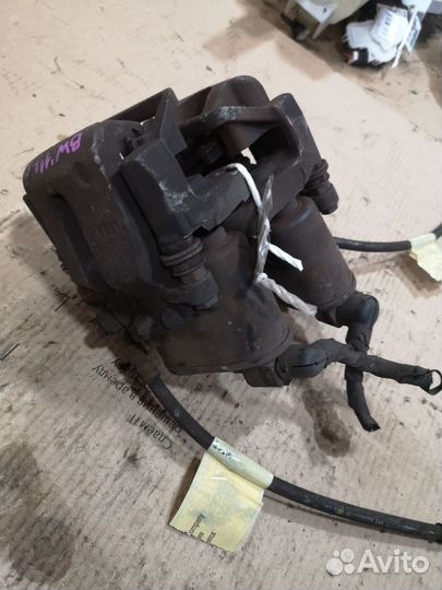 Суппорта задние volvo v70 2012 год