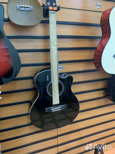 Гитара с подключением