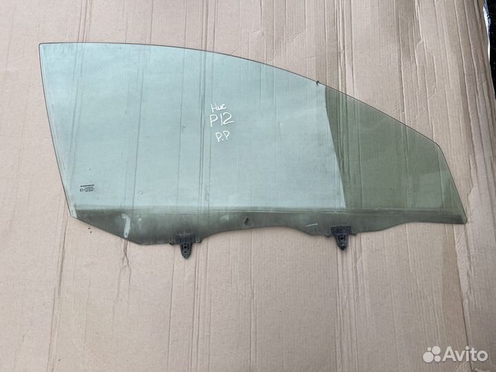 Стекло передней правой двери Nissan Primera P12