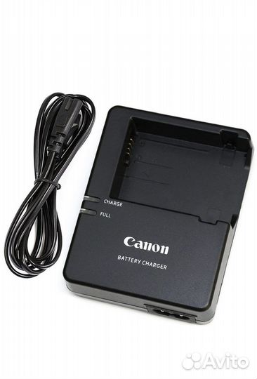 Зеркальный фотоаппарат canon 600d