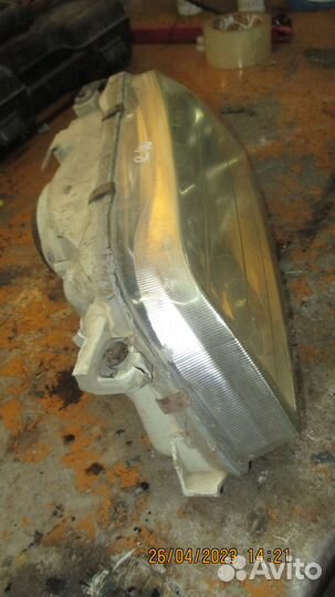 Пара фар дефекты Toyota Corolla E10