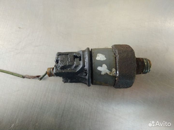 Датчик давления масла Faw Vita