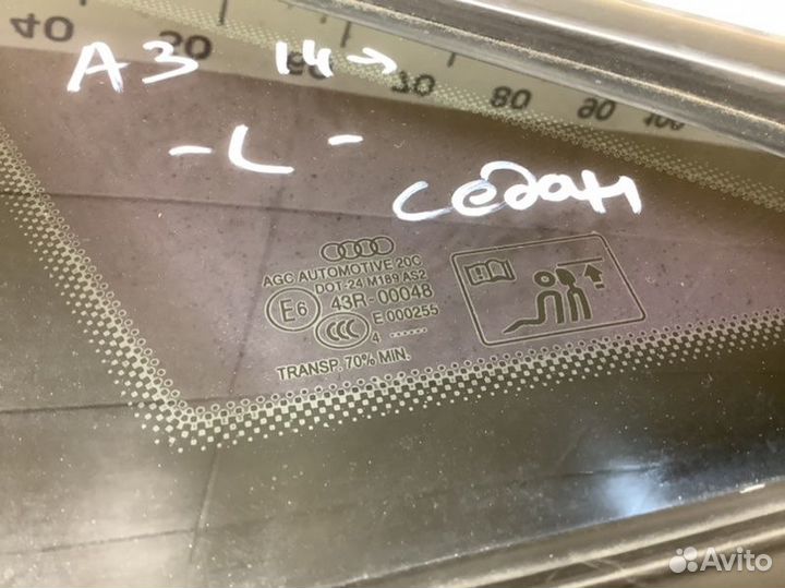 Стекло кузовное глухое левое Audi A3 8V czca 2014