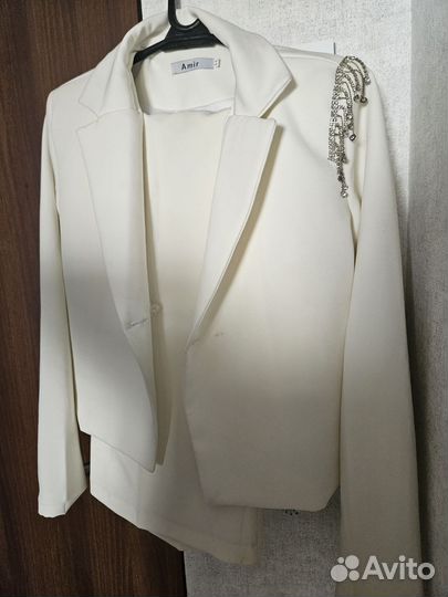 Брючный костюм женский 42 44