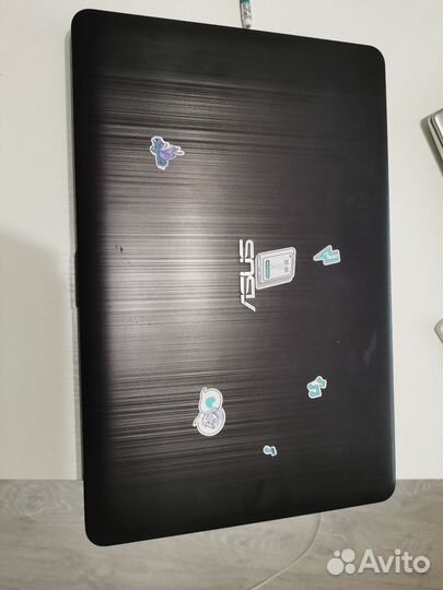 Ноутбук asus