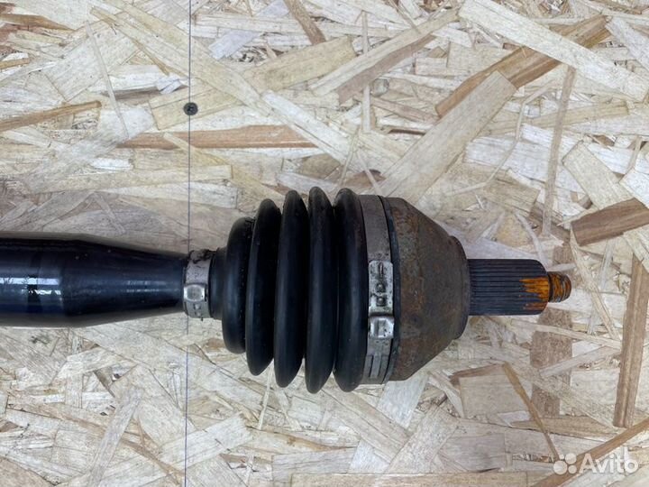 Привод передний правый Volkswagen Polo