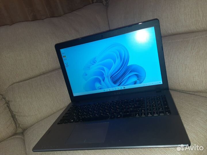 Ноутбук asus x550c