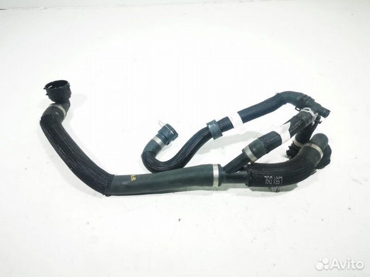 Патрубок охлаждения Land Rover Discovery Sport