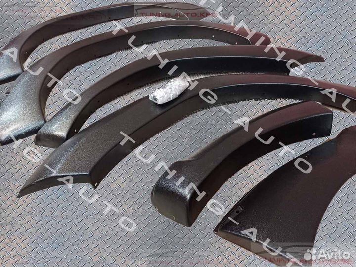 Фендера Расширители арок Toyota Hilux с 16г L0406