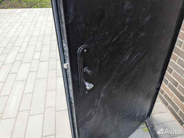 Дверь входная железная бу