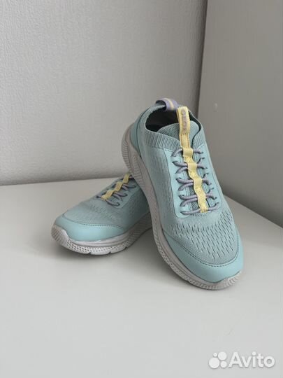 Летние кроссовки для девочки Geox