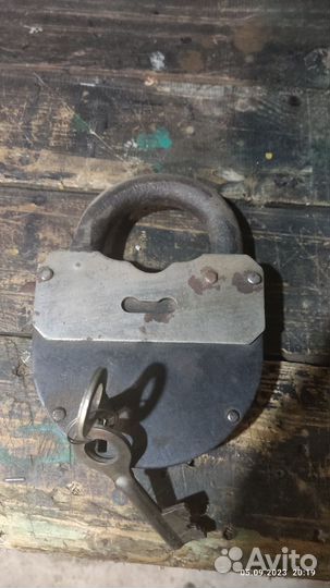 Замок амбарный навесной