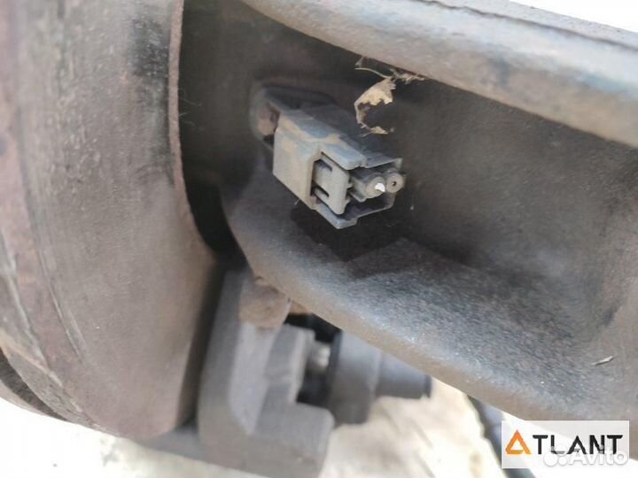 Ступица передняя правая mazda axela