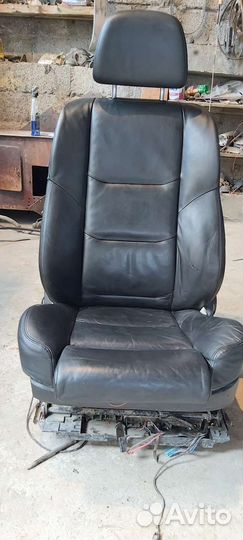 Передние сидения