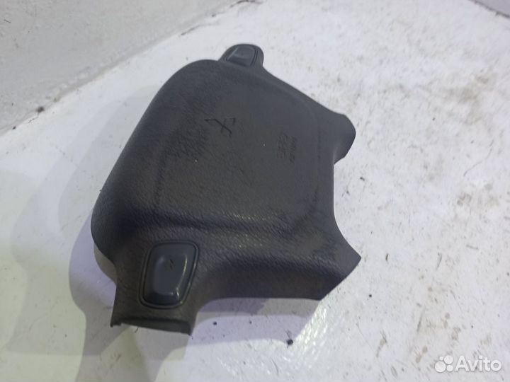 Подушка безопасности в руль