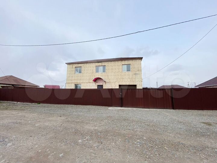 Коттедж 319,2 м² на участке 8,7 сот.