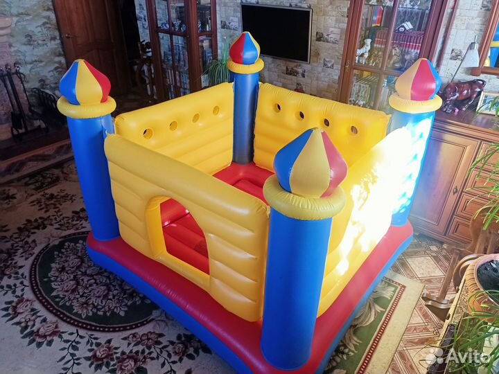 Детский игровой центр надувной