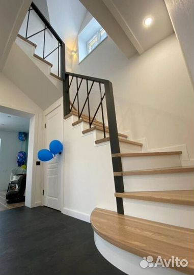 Лестница на второй этаж LES-4213