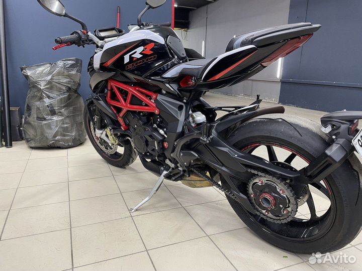 Продаю mv agusta brutale 800 RR