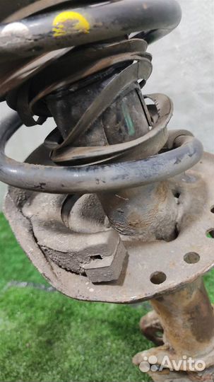 Стойка амортизатора передняя правая Honda CR-V 3