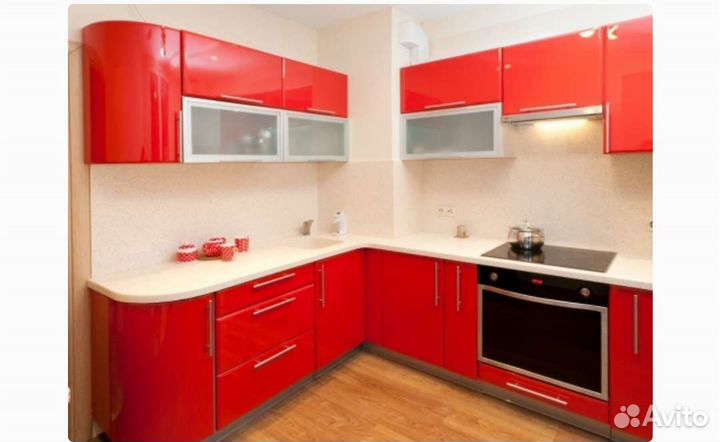 Кухонный гарнитур на заказ от фабрики