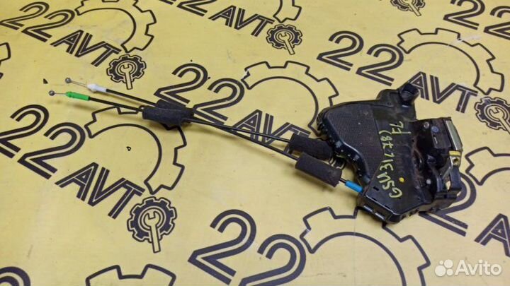 Замок двери передний левый Toyota Harrier GSU31