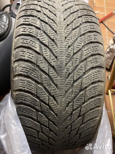 Nokian Tyres Hakkapeliitta R3 245/40 R19 98T